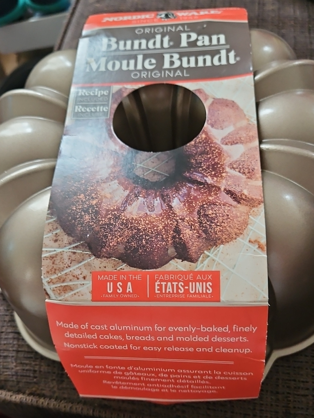 Nordic Ware Original Bundt Pan, Bronze